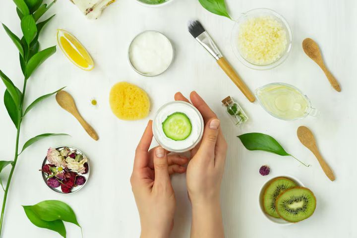 Understanding Organic Skincare: A Complete Guide to Ingredients and Safety Tips