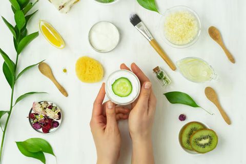 Understanding Organic Skincare: A Complete Guide to Ingredients and Safety Tips