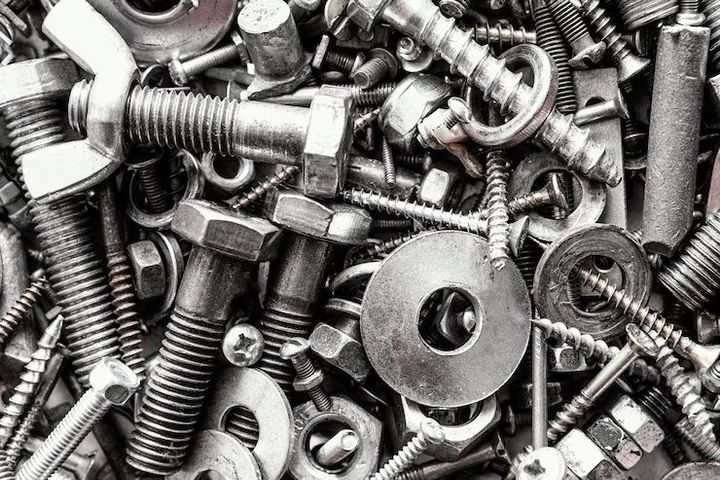 Industrial Fasteners Manufacturing Explained: Materials, Production Process & Industrial Applications